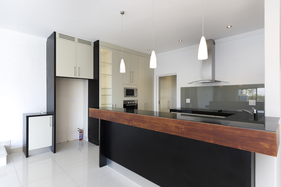 To Let 4 Bedroom Property for Rent in Helderberg Estate Western Cape